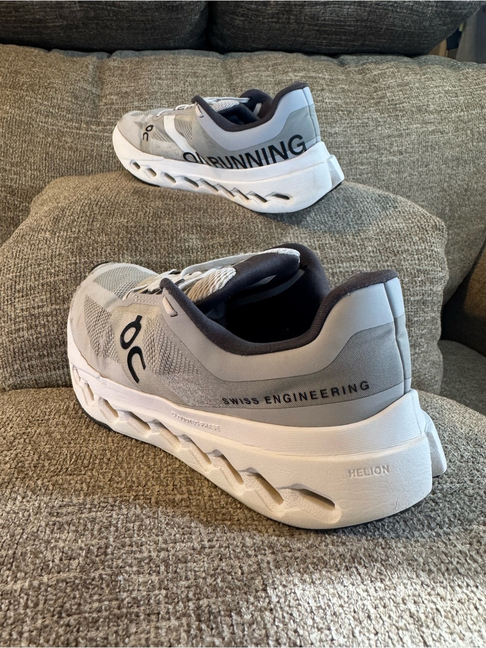 On Cloudsurfer Next Women’s Glacier/White Size 8 - Picture 12 of 13